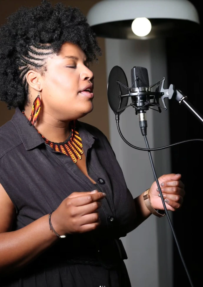 chef en cuisine restaurant le loft préparation plats